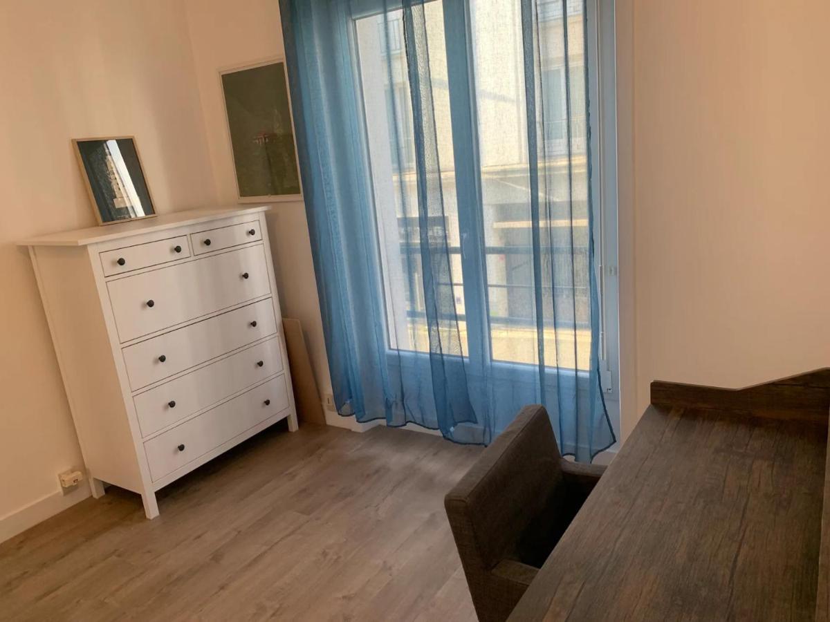 Appartement En Plein Coeur De Брест Екстер'єр фото